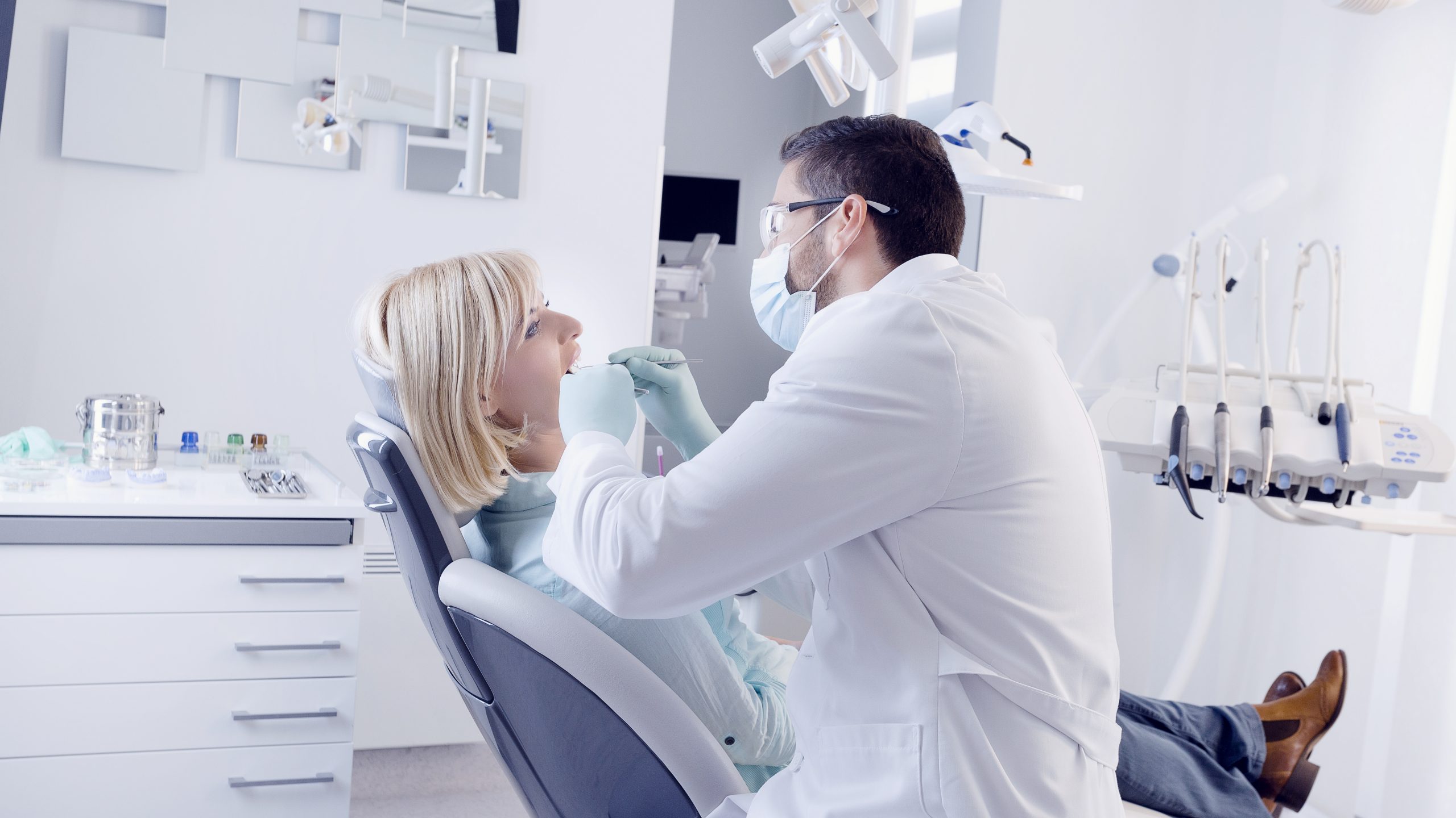 Dentist in Crestwood, IL